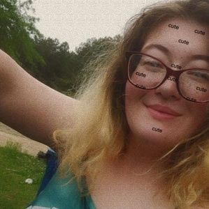 Meet your Posher, Abi